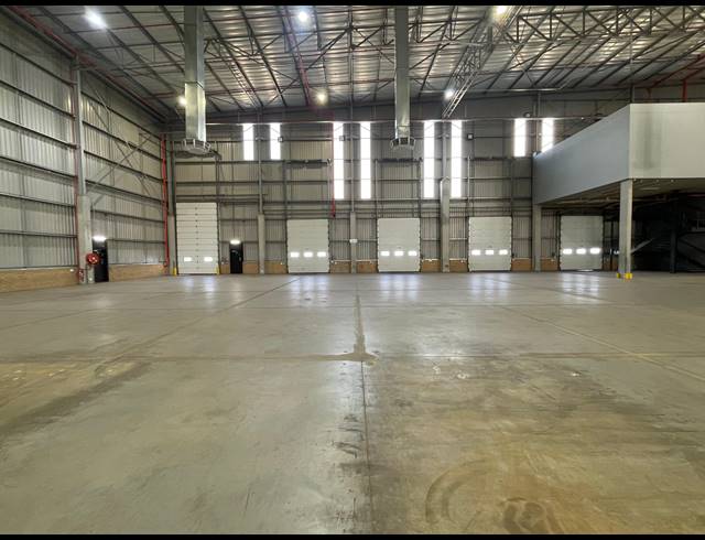 8,513M² WAREHOUSE TO LET IN WATERFALL